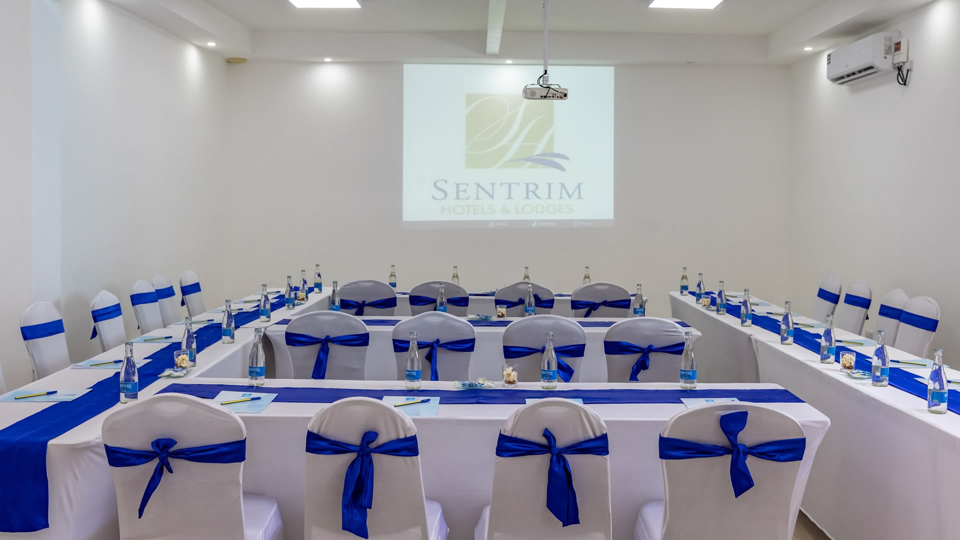 sentrim castle royal conference room